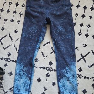 Lululemon Size 8 Excellent Condition Ocean Blue Leggings